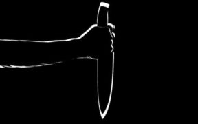 Lahore: Woman chops off blackmailer's genitals