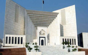 SC orders hearing of corruption cases on daily basis