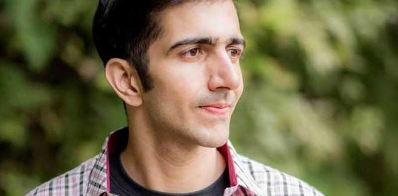 Hassan-Ahmed-Deaf-vlogger-tv-host-pakistan-first