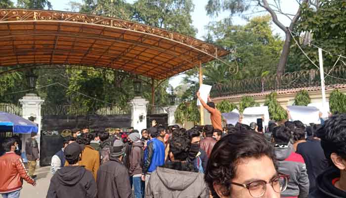 Students Protest in Lahore