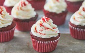 Red-velvet-cupcakes
