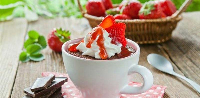 Strawberry-mug-cake-recipe