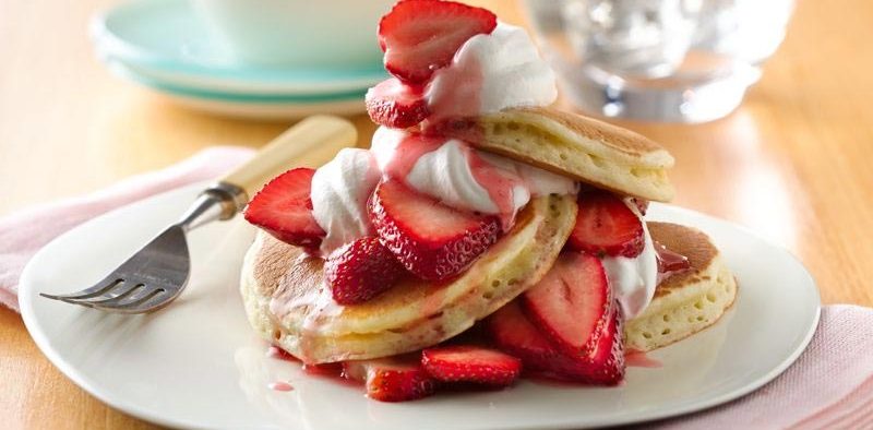 Strawberry-pancakes-recipe