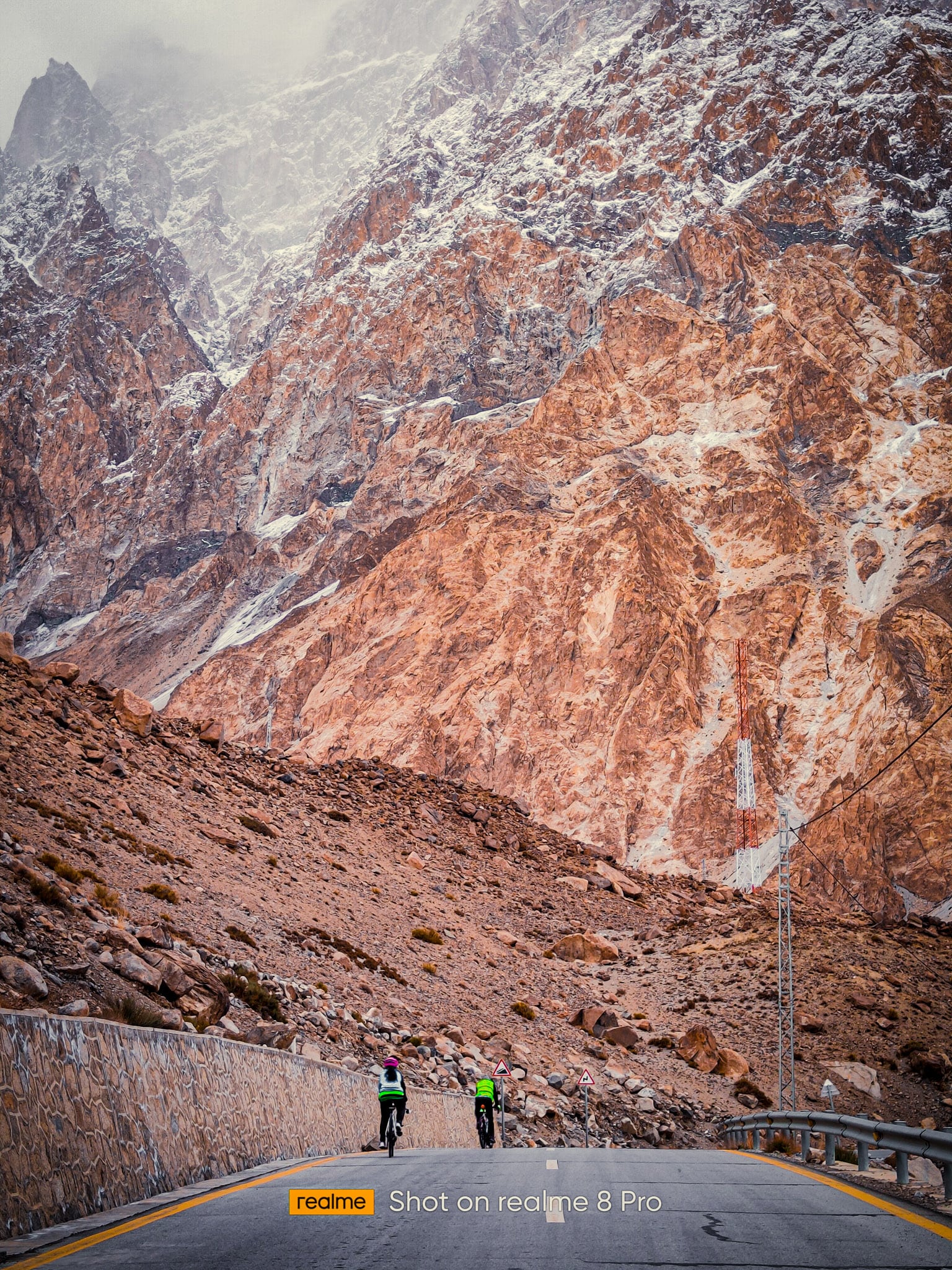 brown-mountain-pakistan