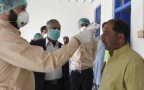 1052 coronavirus positive tests in Pakistan