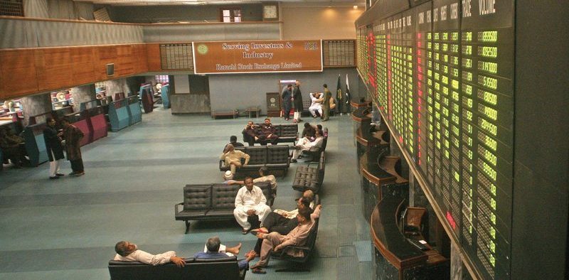 Bourse falls 226 points on FATF interests