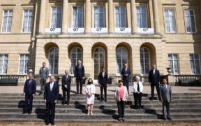 G7: Wealthy nations back deal with tax multinationals