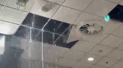 Rainwater pours at Islamabad airport as false ceilings collapse - RangeInn