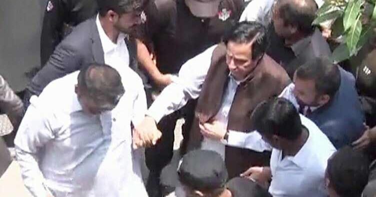 Elahi: Shehbaz embarrassed Nawaz