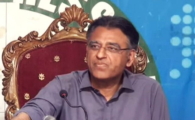 Asad Umar leaves politics entirely and resigns from the PTI