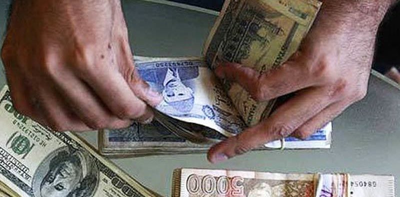 Pakistan Eyes $2 Billion UAE Deposit Roll Over for Economic Boost