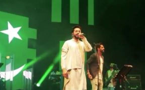 The "Dil Dil Pakistan" singing clip by Ayushmann Khurrana reappears online