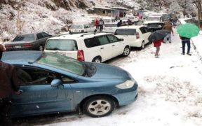 Due of heavy snowfall, tourists stopped entering the crowded Murree