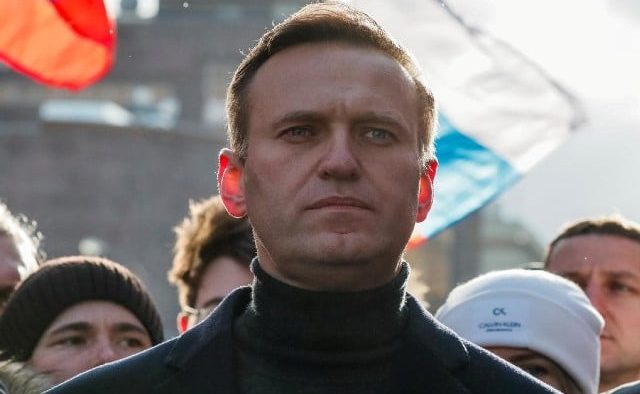 Putin opponent Alexei Navalny will be buried in Moscow; mourners risk being arrested