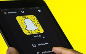 Snap's Advertising Challenges Amid Meta and Google Dominance Analysis & Forecast