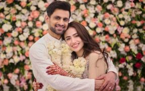 Sana Javed posts a mysterious caption with Shoaib Malik in a photo