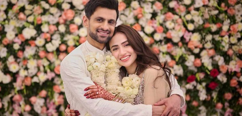 Sana Javed posts a mysterious caption with Shoaib Malik in a photo