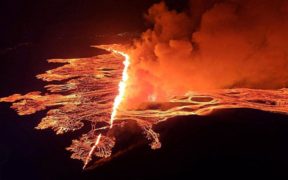 The Icelandic volcano is continuing erupting lava fountains.