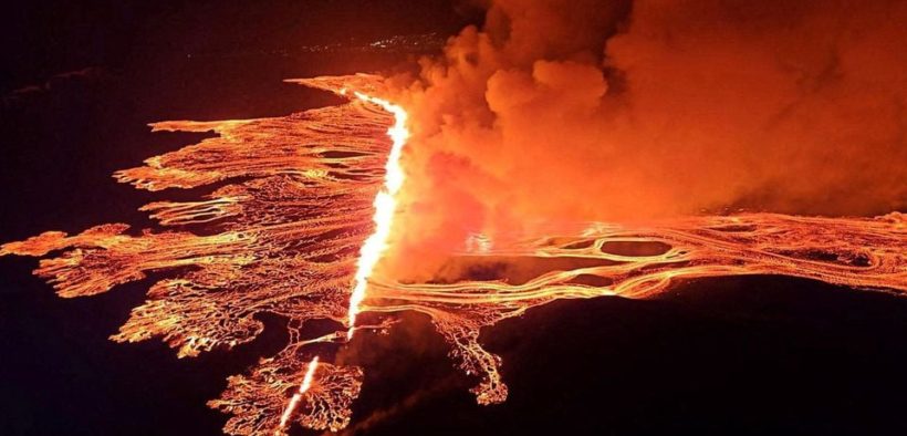 The Icelandic volcano is continuing erupting lava fountains.
