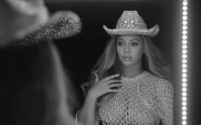 Beyoncé leaves her stamp on country music