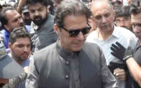 Imran encourages talks with political and establishment forces
