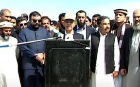 PM presents relief package while visiting rain-stricken Gwadar