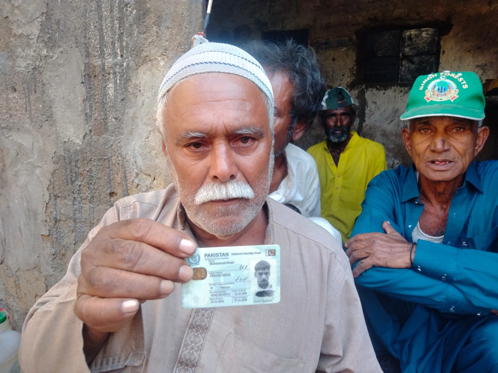 After a boat capsizes close to Thatta, at least 14 fishermen are missing