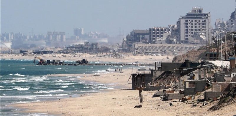 The first relief ship to arrive on Gaza's coast was fully unloaded