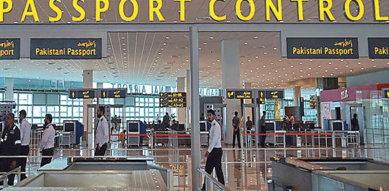 Worldwide companies compete to invest in airports