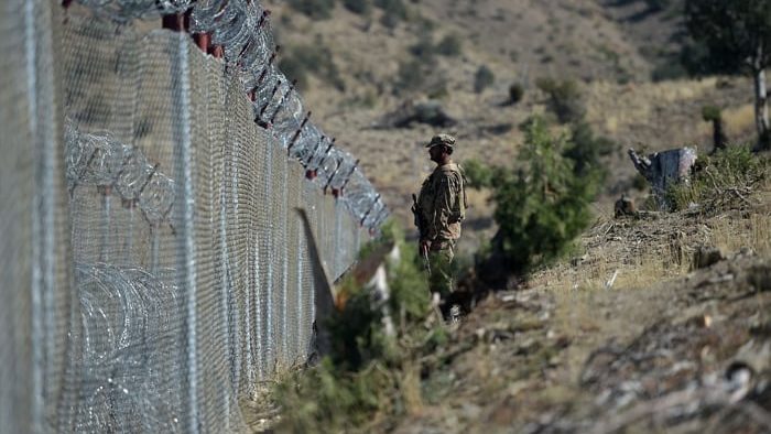Seven militants are killed by security troops in North Waziristan as they attempt to cross the Pakistan-Afghan border