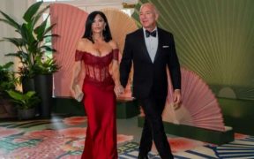 Is the fashion expert helping Jeff Bezos' fiancée Lauren Sanchez with the Met Gala?