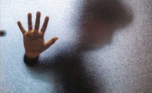 A mosque teacher in Larkana was detained after raping a kid