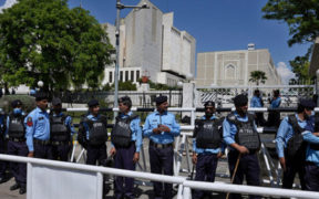 Imran Khan's Viral Courtroom Image Latest on NAB Amendment Case