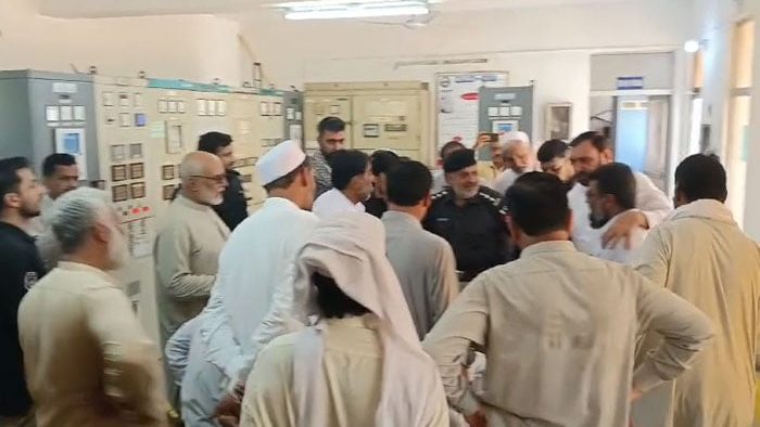 Anger-filled residents attack the Peshawar grid station as the power outages worsen