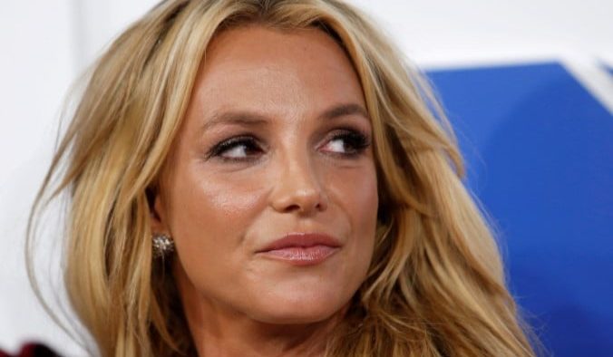 Concerns grow about Britney Spears' drinking and the impact of her boyfriend