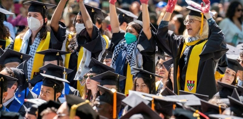 Yale grads demonstrate in favor of Palestine before commencement