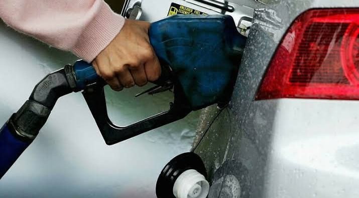 Petrol Prices in Pakistan Drop by Rs5.45/Literc v A Win for Consumers