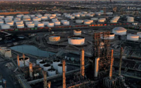 Crude Oil Futures Rise Amid Inventory Drawdown Expectations