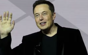 Elon Musk Criticizes Apple's AI Strategy and Advocates for Privacy