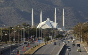 Islamabad Goes Green Electric Vehicles Mandated, Major Development Projects Announced