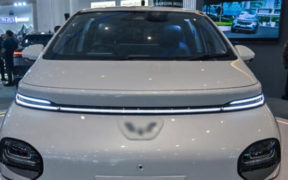 Canada Imposes EV Surtax on China Amid Trade Dispute