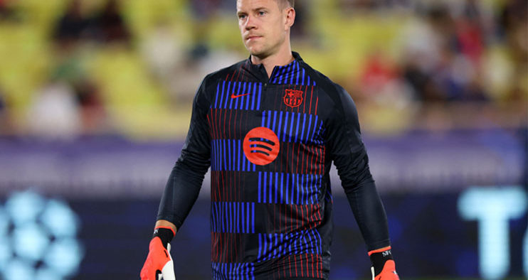 Barcelona Goalkeeper Marc-André ter Stegen Suffers Serious Knee Injury