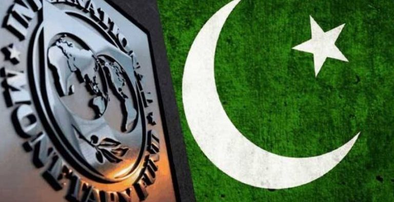 IMF Reports 2.4% Growth in Pakistan Amid Economic Challenges