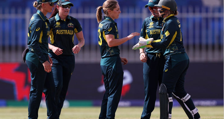 Australia Dominates Sri Lanka in Women’s T20 World Cup Opener