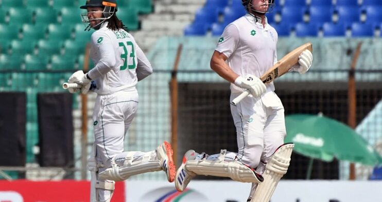 South Africa Eyes Series Sweep with De Zorzi & Stubbs Maiden Centuries