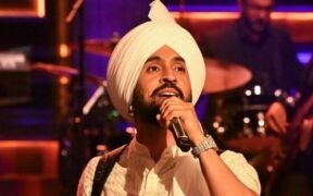 Diljit Dosanjh Promotes Yoga at Pune Concert