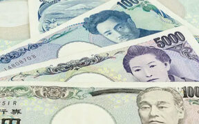 Dollar Weakens Sterling and Yen Gain