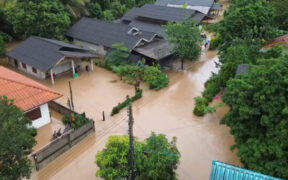 Flooding in Thailand 550K Affected 9 Dead