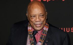 Quincy Jones Dies at Home