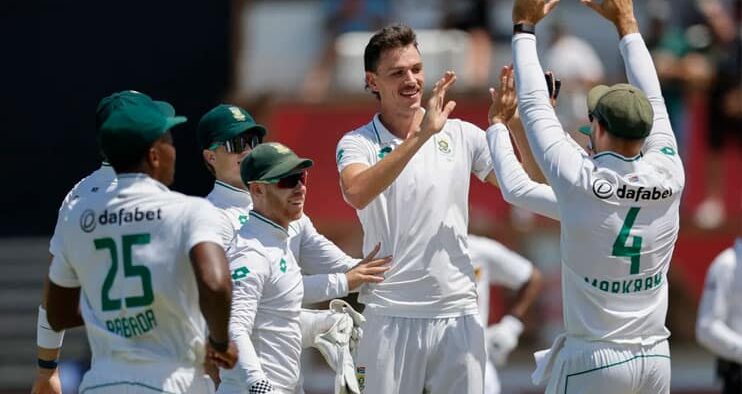 Sri Lanka's Lowest Total South Africa Leads by 149